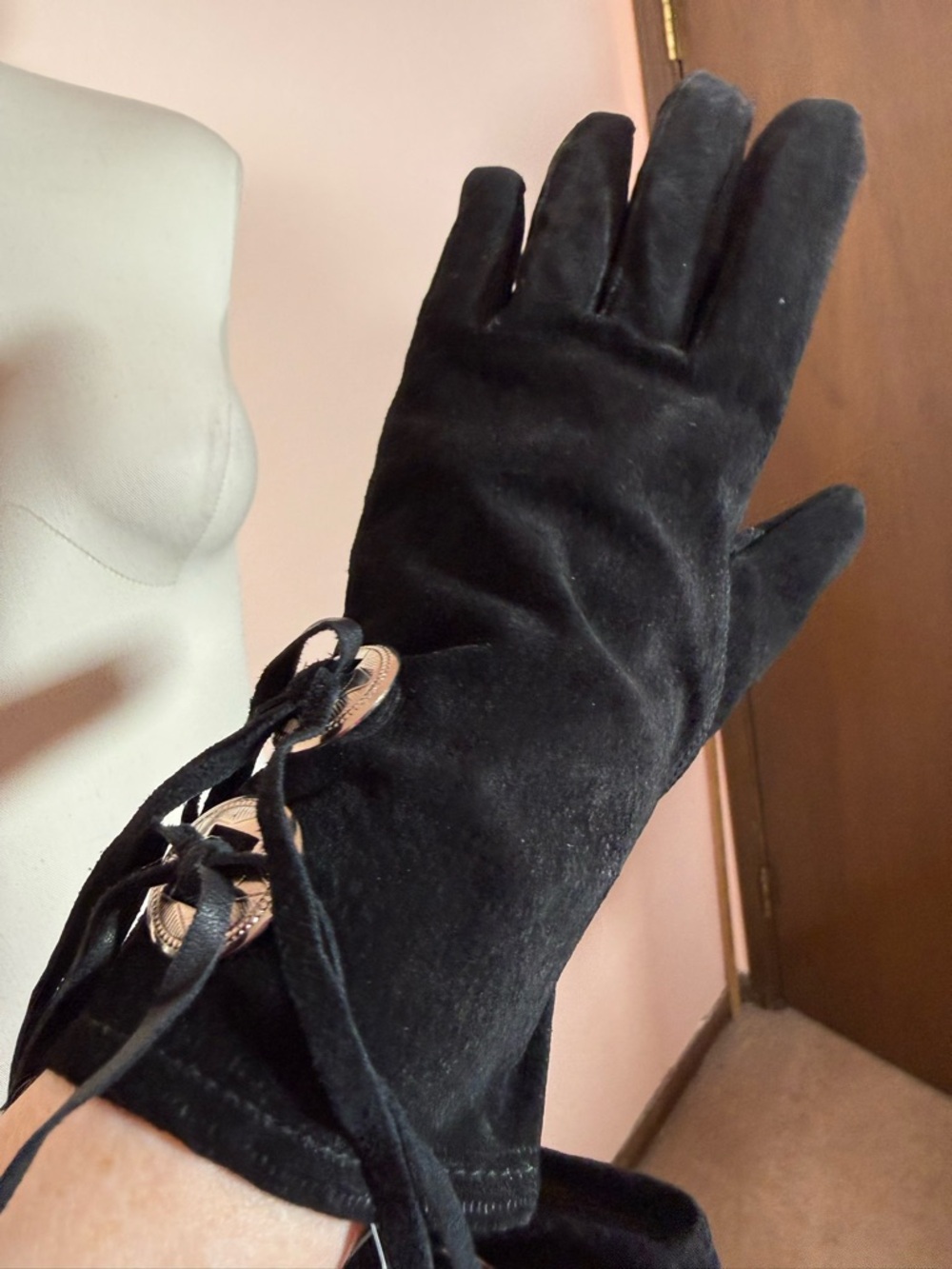 NEW Vintage Black Leather Suede Western Concho Fringe gauntlet Gloves Med Large